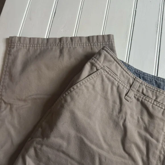 STO (Susquehanna Trail Outfitters) Capris Khaki Size 12 - Picture 5 of 7